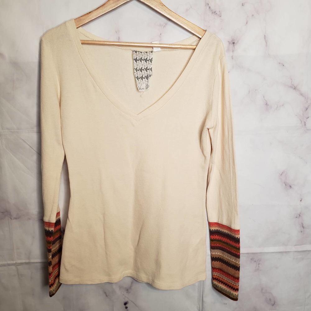 OTHERS FOLLOW cream cuffed sleeves v neckline sweater pullover M